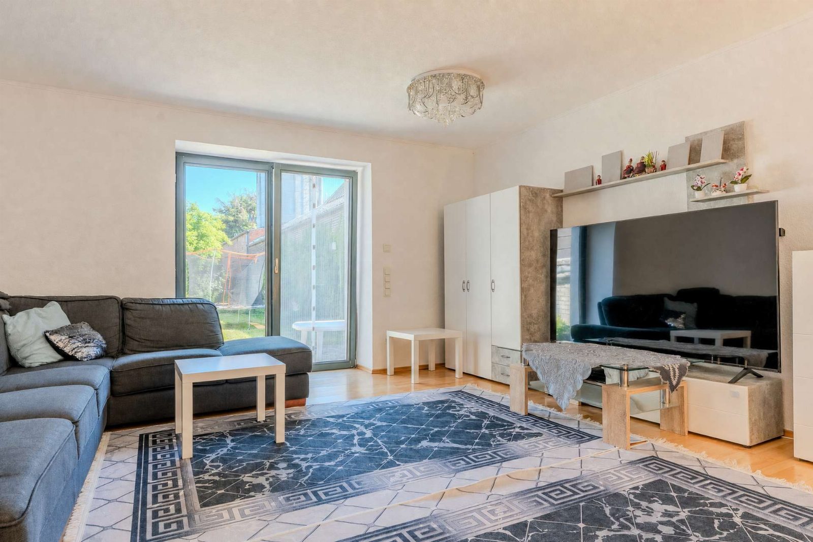 Hinterhaus · Wohnzimmer mit Terrassentür